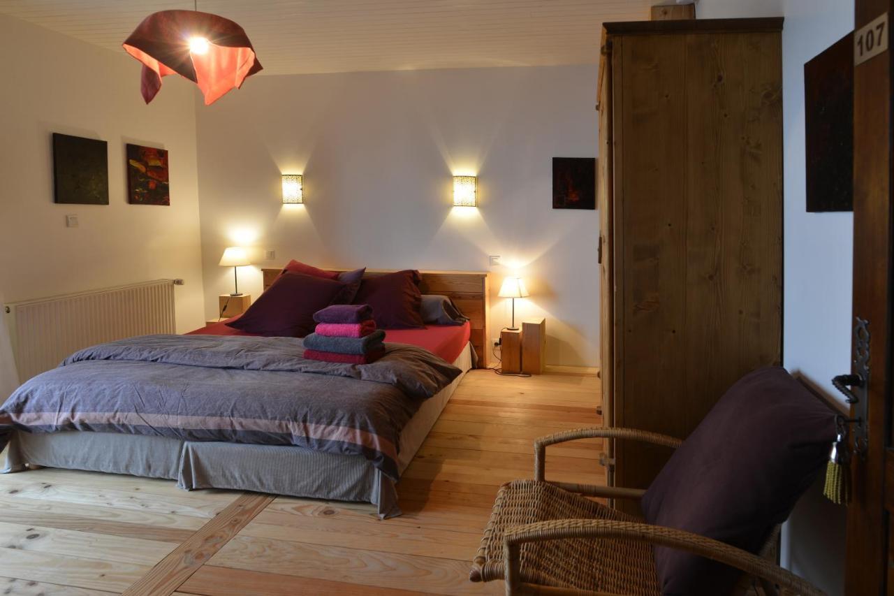 ヴォントロン Le Chalet De Valentine Bed & Breakfast エクステリア 写真